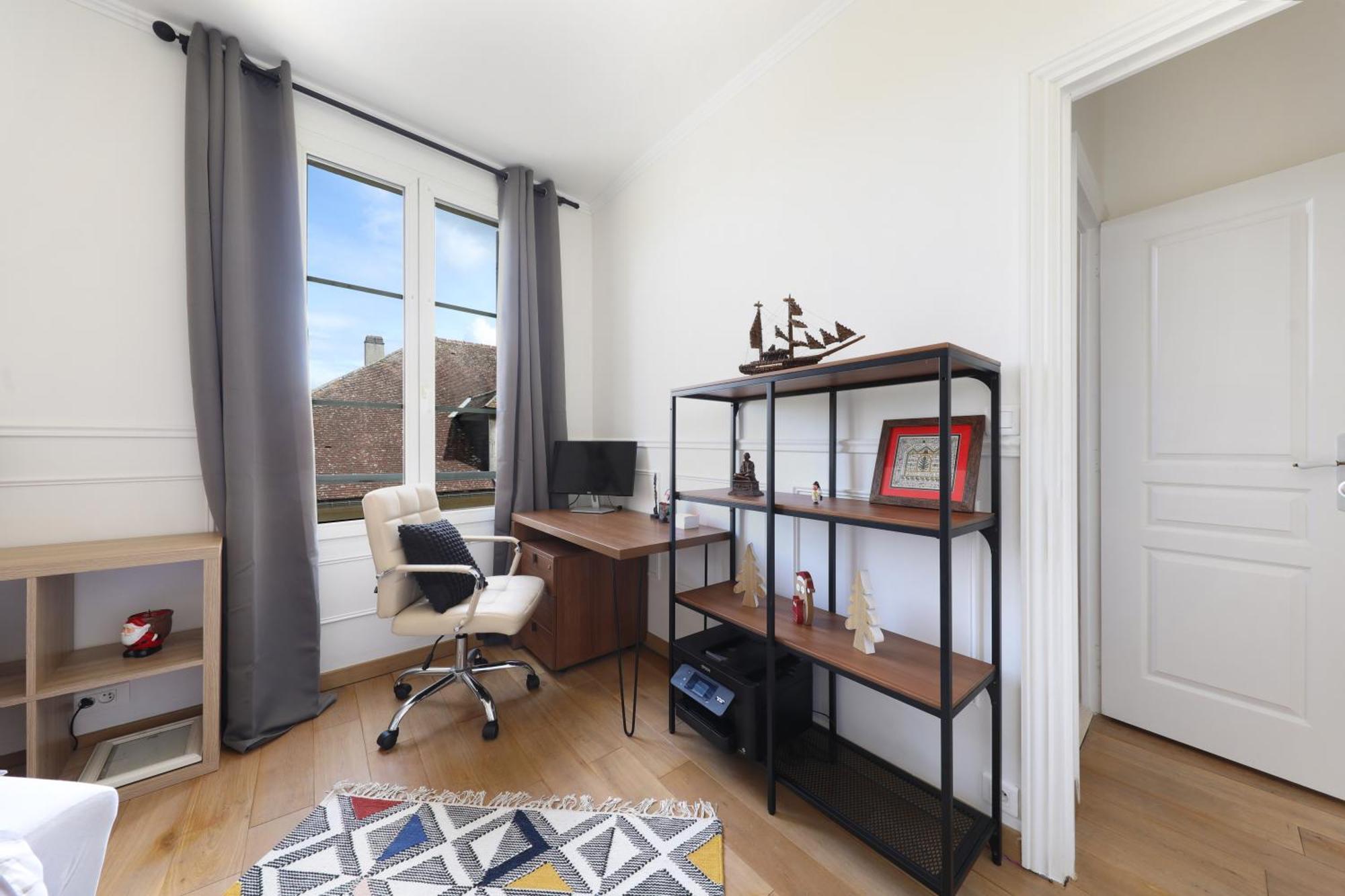 Charmant Appartement Dans Le Centre Ville, A 2 Minutes Du Palais Κομπιέν Εξωτερικό φωτογραφία